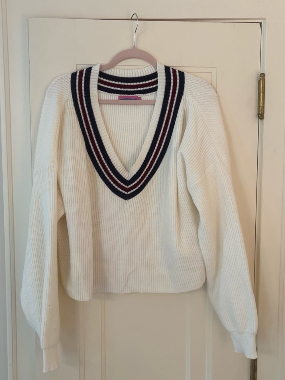 Edikted Cream V‑Neck Sweater with Navy and Burgundy Stripe Trim